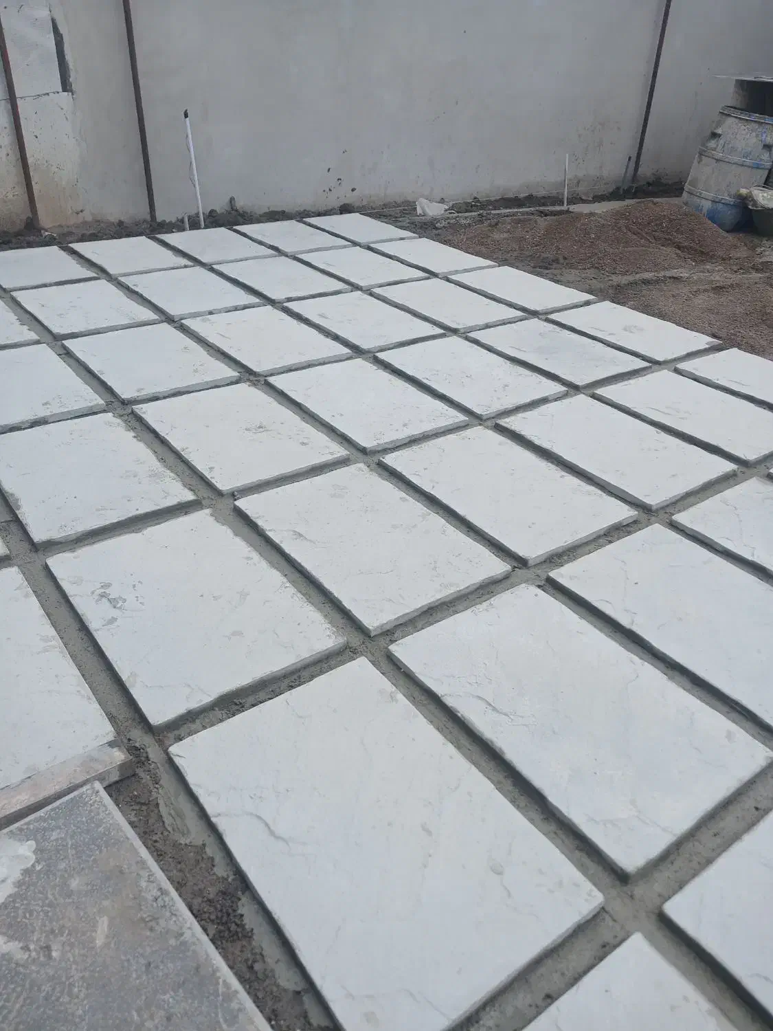 خدمات سنگ کاری و سرامیک کاری تضمینی|خدمات پیشه و مهارت|کلاچای, |دیوار