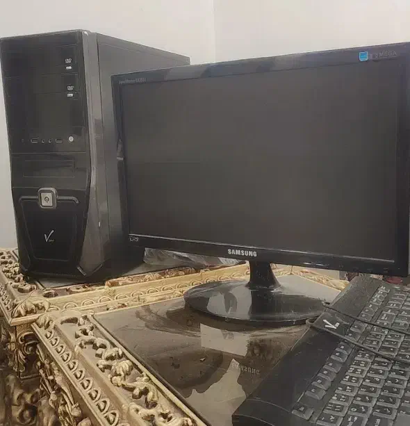 فروش دستگاه کامپیوتر مدل سامسونگ ...|قطعات و لوازم جانبی رایانه|بم, |دیوار