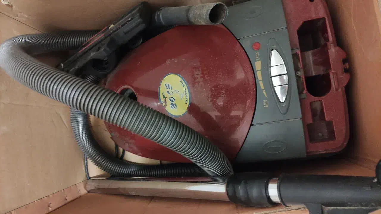 جاروبرقی بوش آلمانی1400وات سالم|جاروبرقی، جارو شارژی، بخارشو|گنبد کاووس, |دیوار