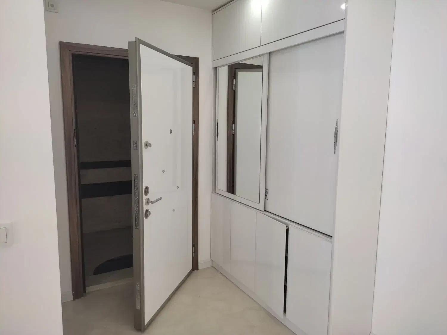 126 متر 6 ساله فول،بهترین فرعی فلکه سوم  تهرانپارس