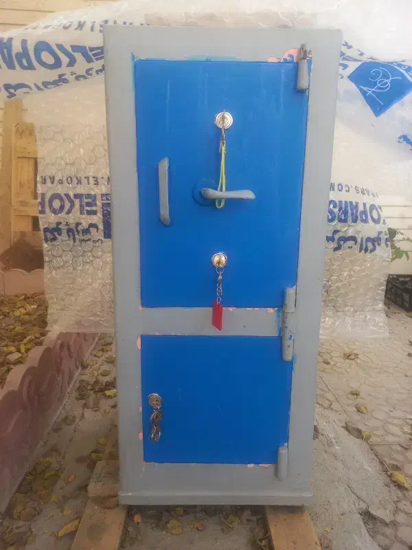 مزایده گاو صندوق قدیمی قیمت ۲۵۰۰|حراج|اصفهان, شاهد|دیوار