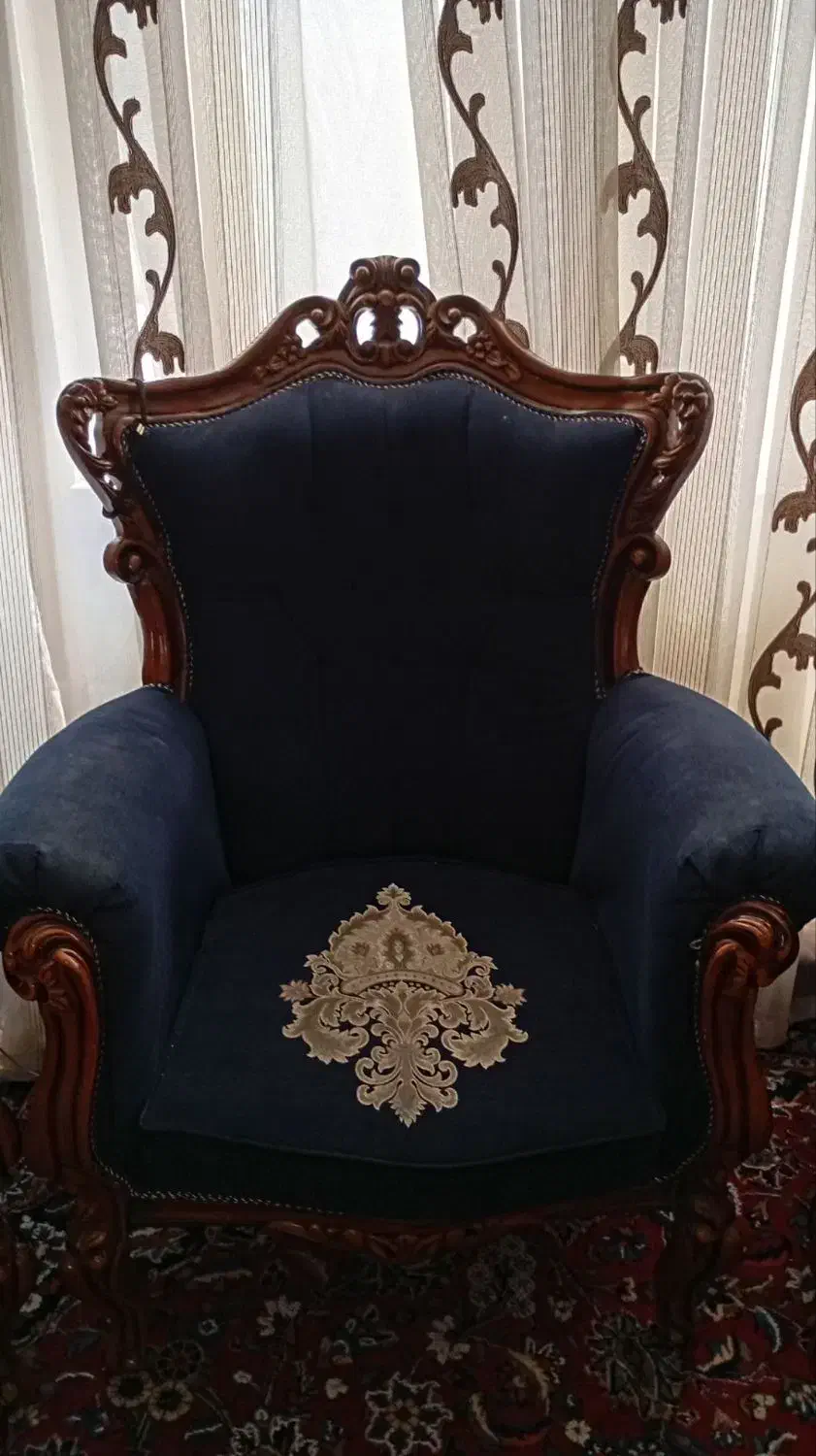 مبلمان|مبلمان خانگی و میز عسلی|میانه, |دیوار