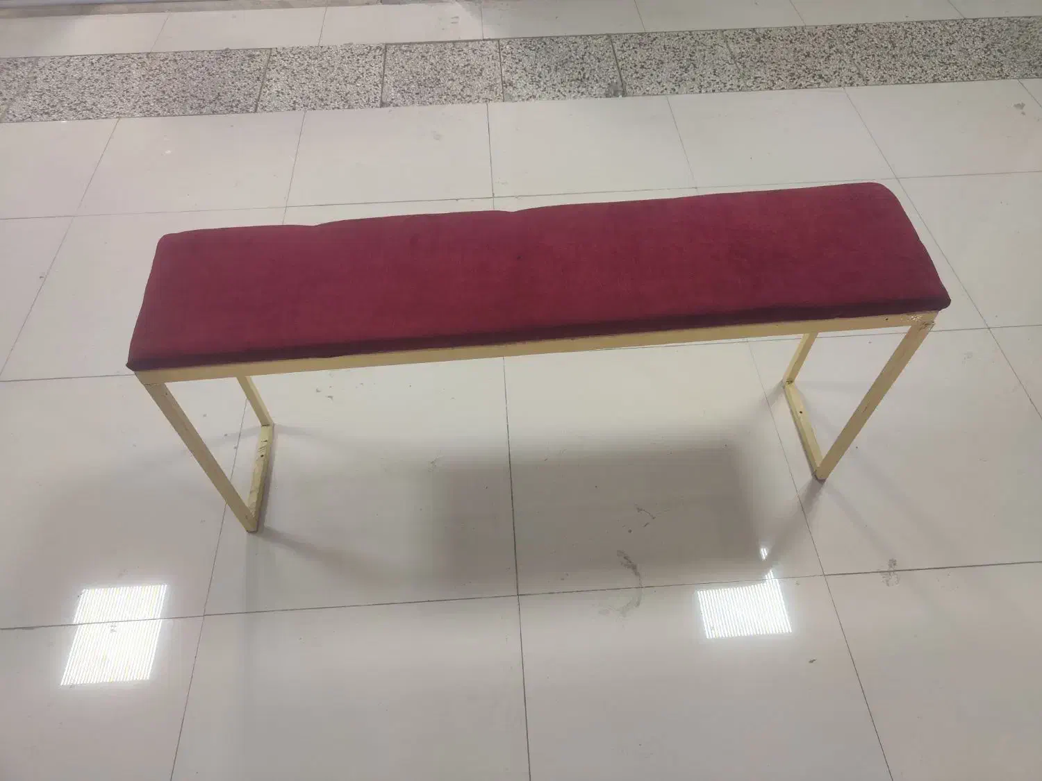 نیمکت فلزی با روکش مخمل|صندلی و نیمکت|مراغه, |دیوار