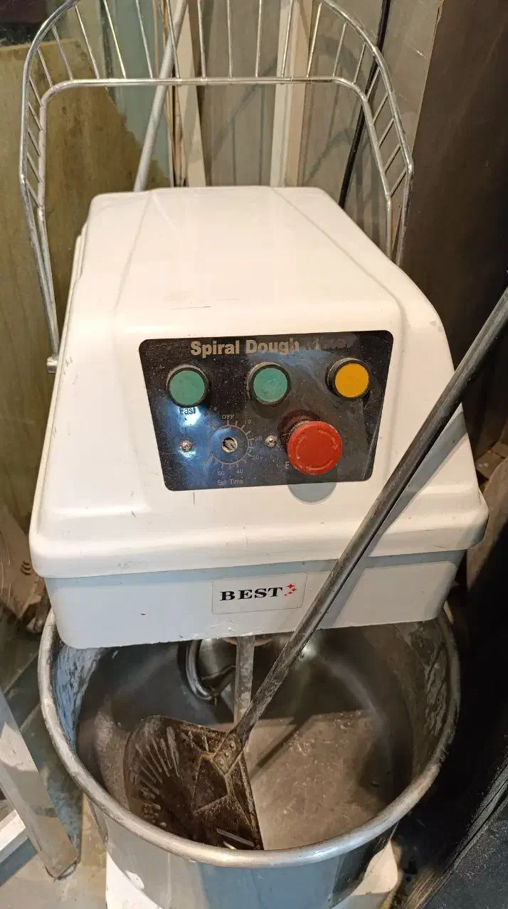 خمیرگیر اسپریال اتومات|کافیشاپ و رستوران|بجنورد, |دیوار