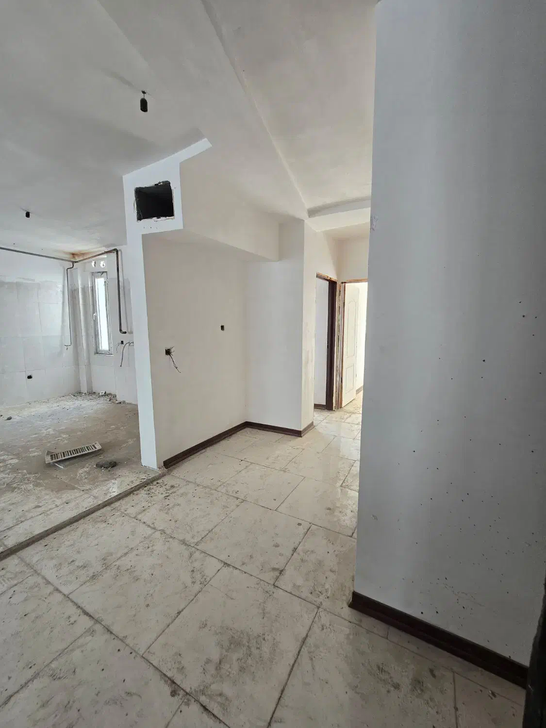 پردیس فاز ۸ طبقه اول تراس بزرگ ۲۰ متری|فروش آپارتمان|پردیس, فاز ۸|دیوار