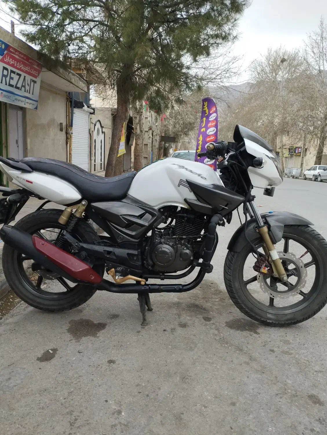 اپاچی۱۸۰|موتورسیکلت|خرم‌آباد, |دیوار