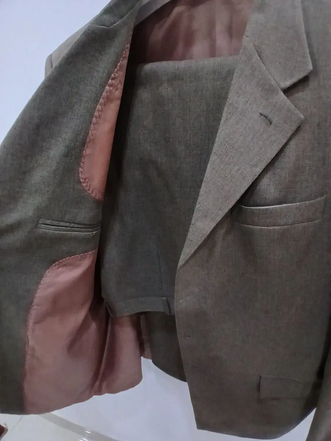 کت و شلوار|لباس|مهاباد (آذربایجان غربی), |دیوار