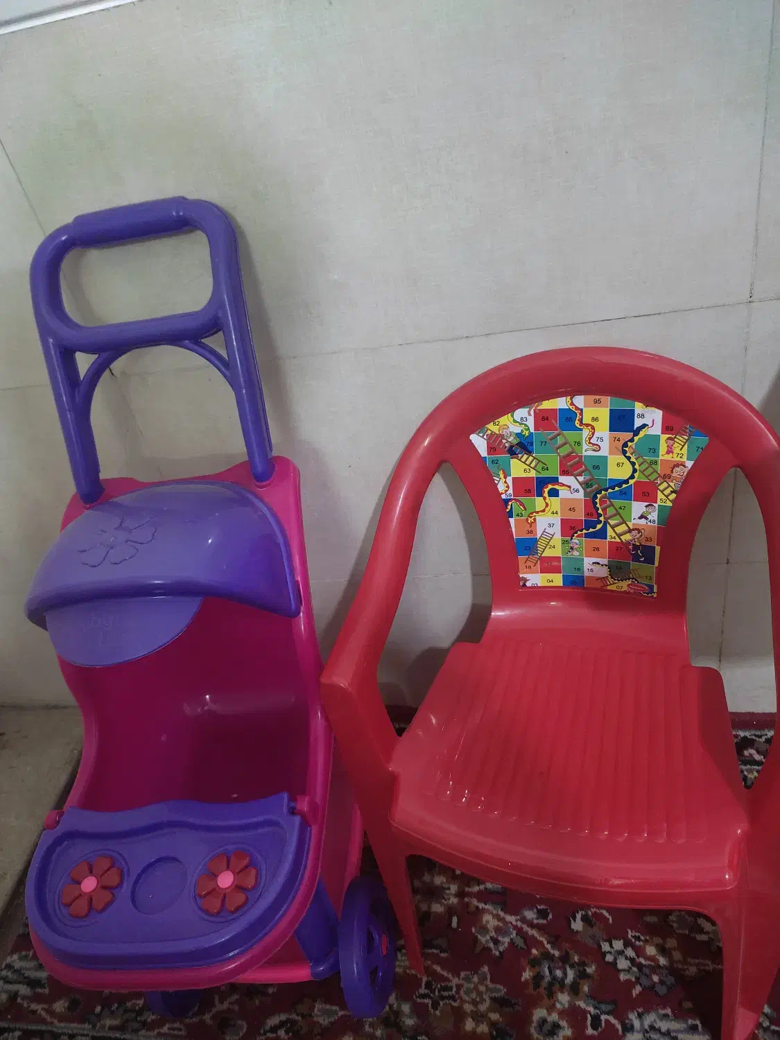 صندلی کودک و کالسکه اسباب بازی|اسباب و اثاث بچه|شیراز, مسلم|دیوار