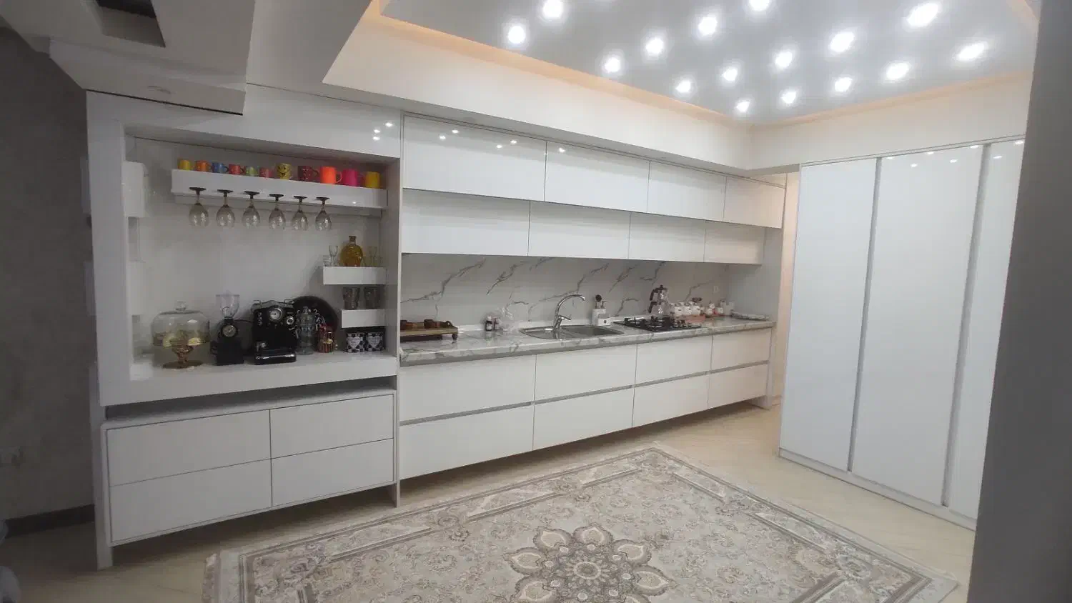 کمد و کابینت و قرنیز|مصالح و تجهیزات ساختمان|نائین, |دیوار