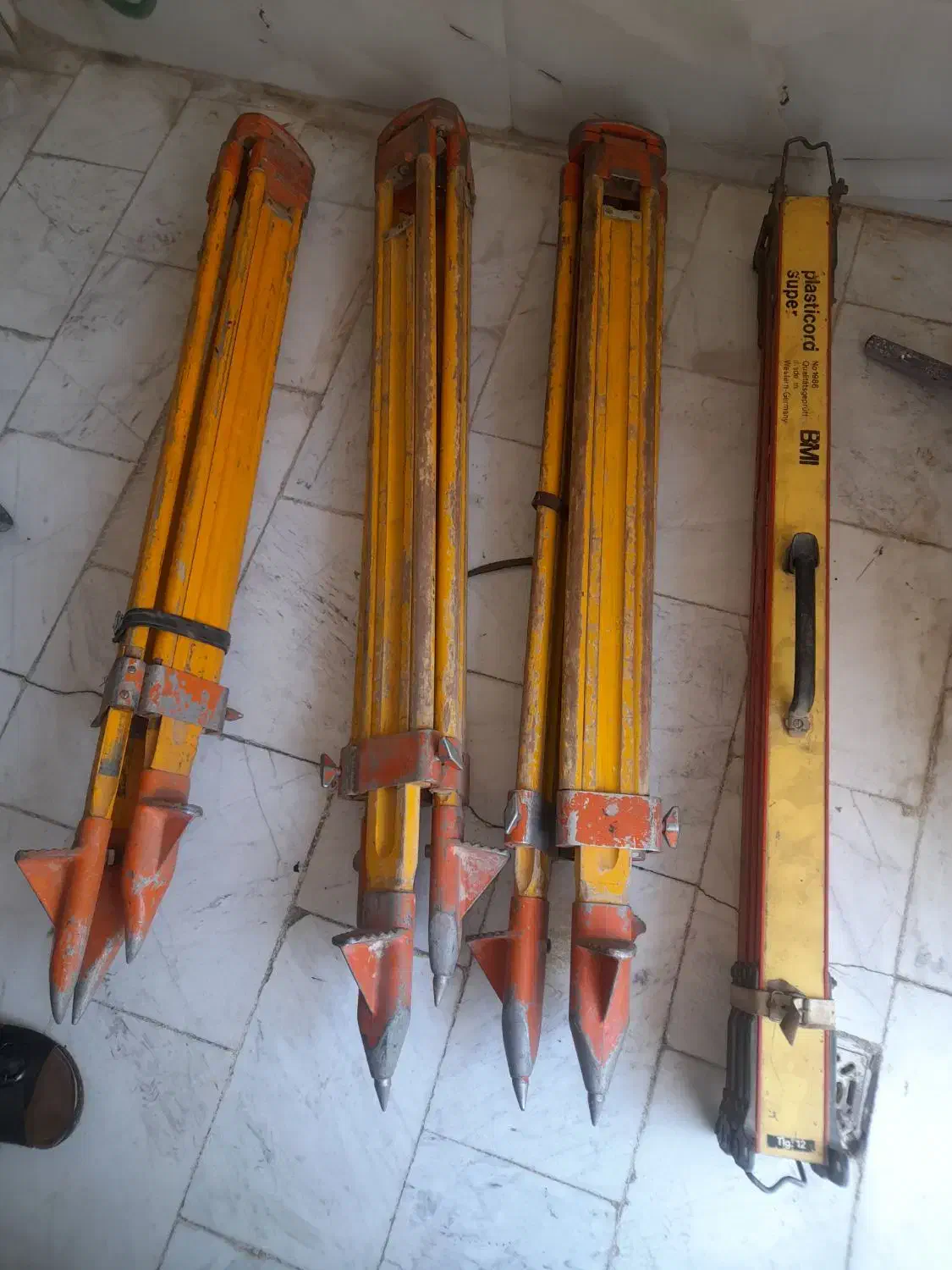 پایه دوربین|دوربین عکاسی و فیلمبرداری|رباطکریم, الارد|دیوار