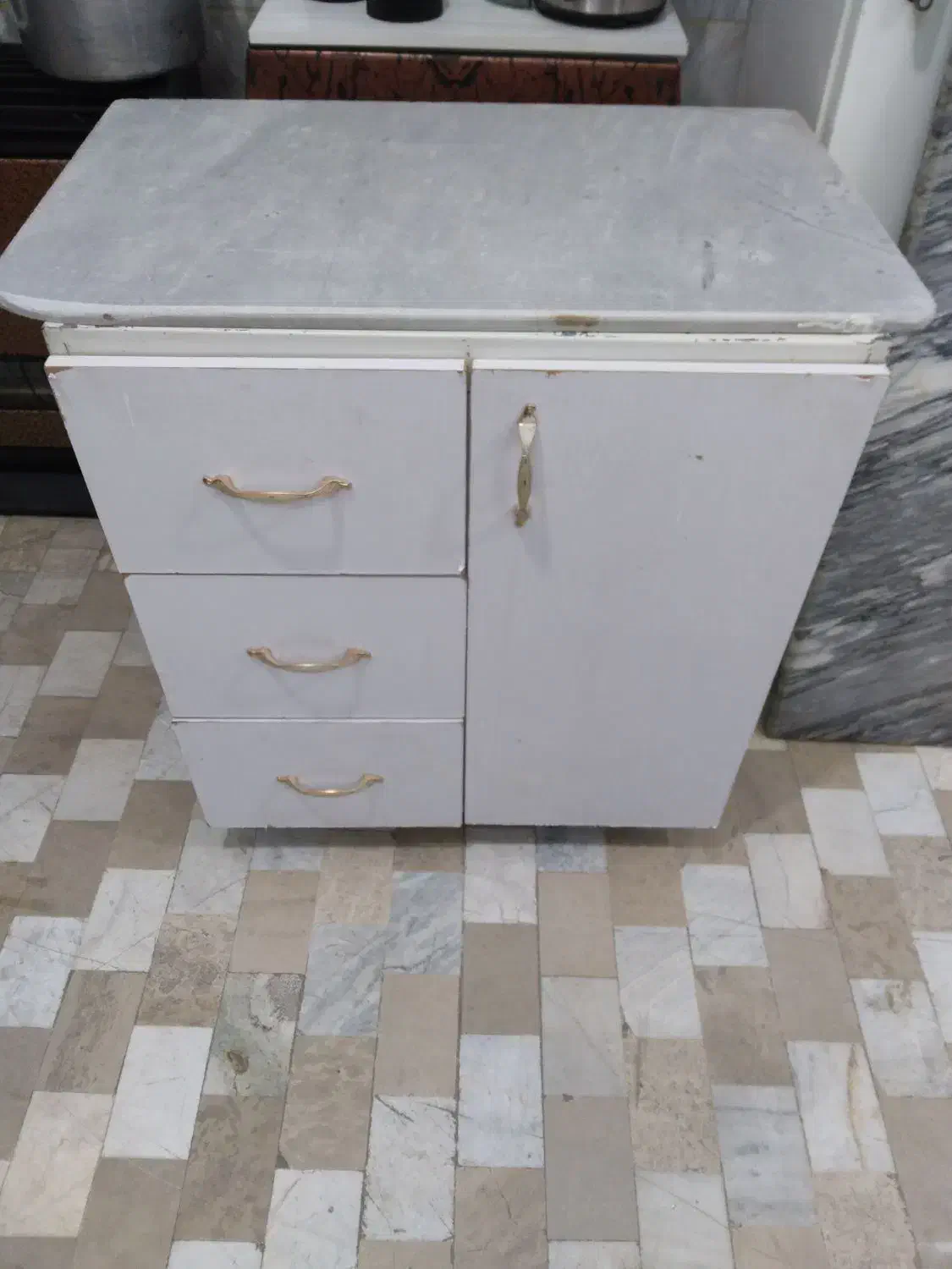 چندکابینت فلزی سالم وتمیز|مصالح و تجهیزات ساختمان|ورامین, ورامین|دیوار