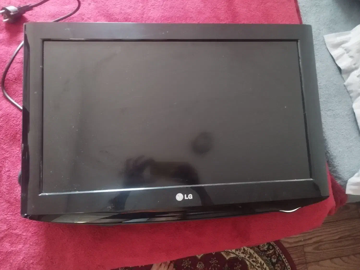 تلویزیون ال جی|تلویزیون و پروژکتور|بندر انزلی, آذربایجان|دیوار