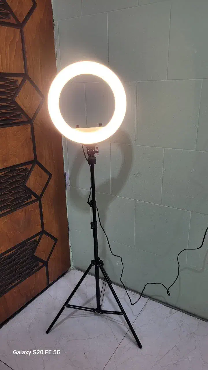 رینگ لایت|دوربین عکاسی و فیلمبرداری|ماهدشت, |دیوار