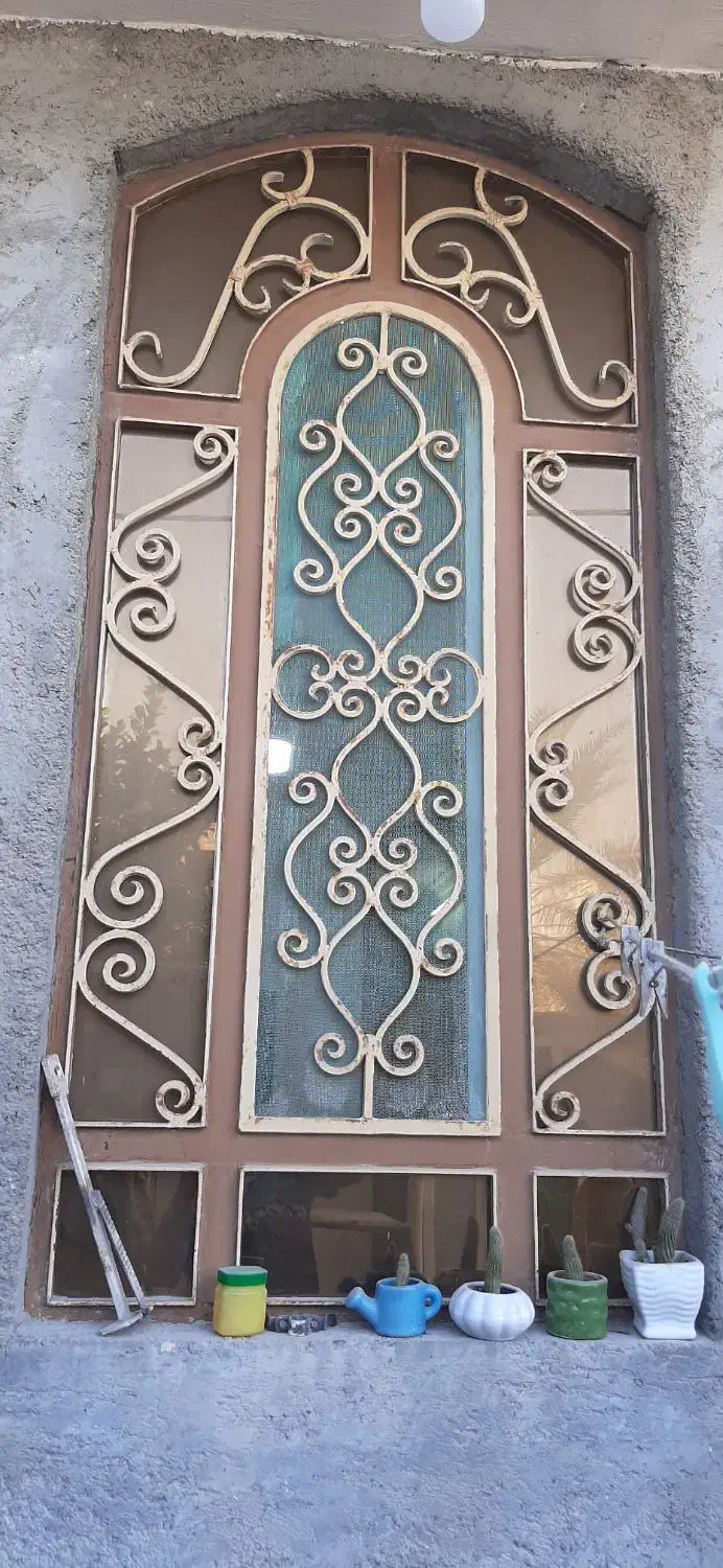 پنجره فلزی|مصالح و تجهیزات ساختمان|چغادک, |دیوار