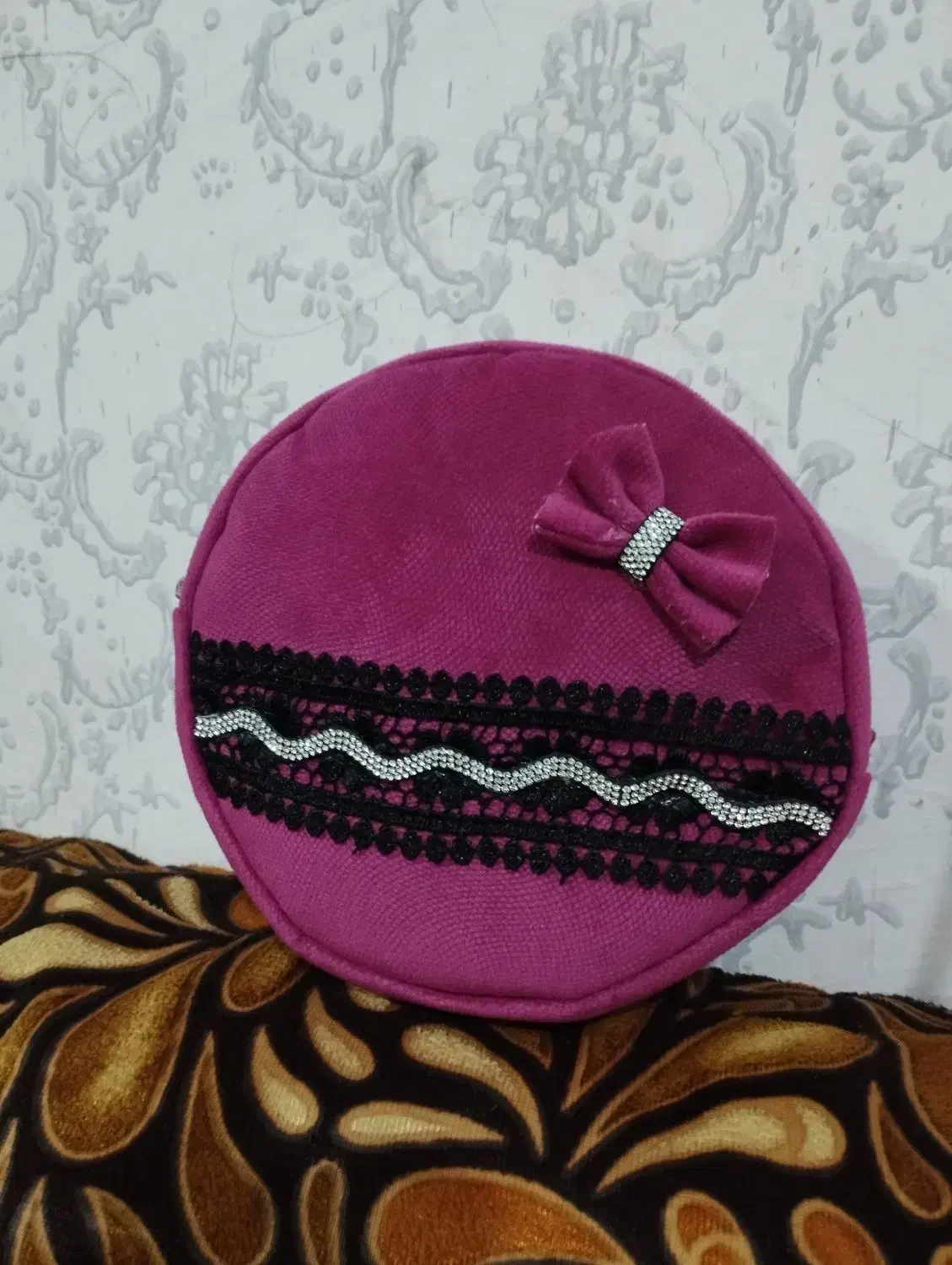 کیف|کیف، کفش، کمربند|سلماس, |دیوار