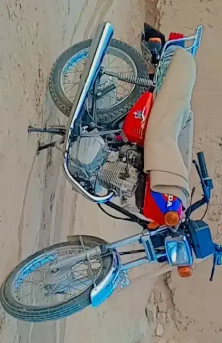 سلام|موتورسیکلت|مرزداران, |دیوار