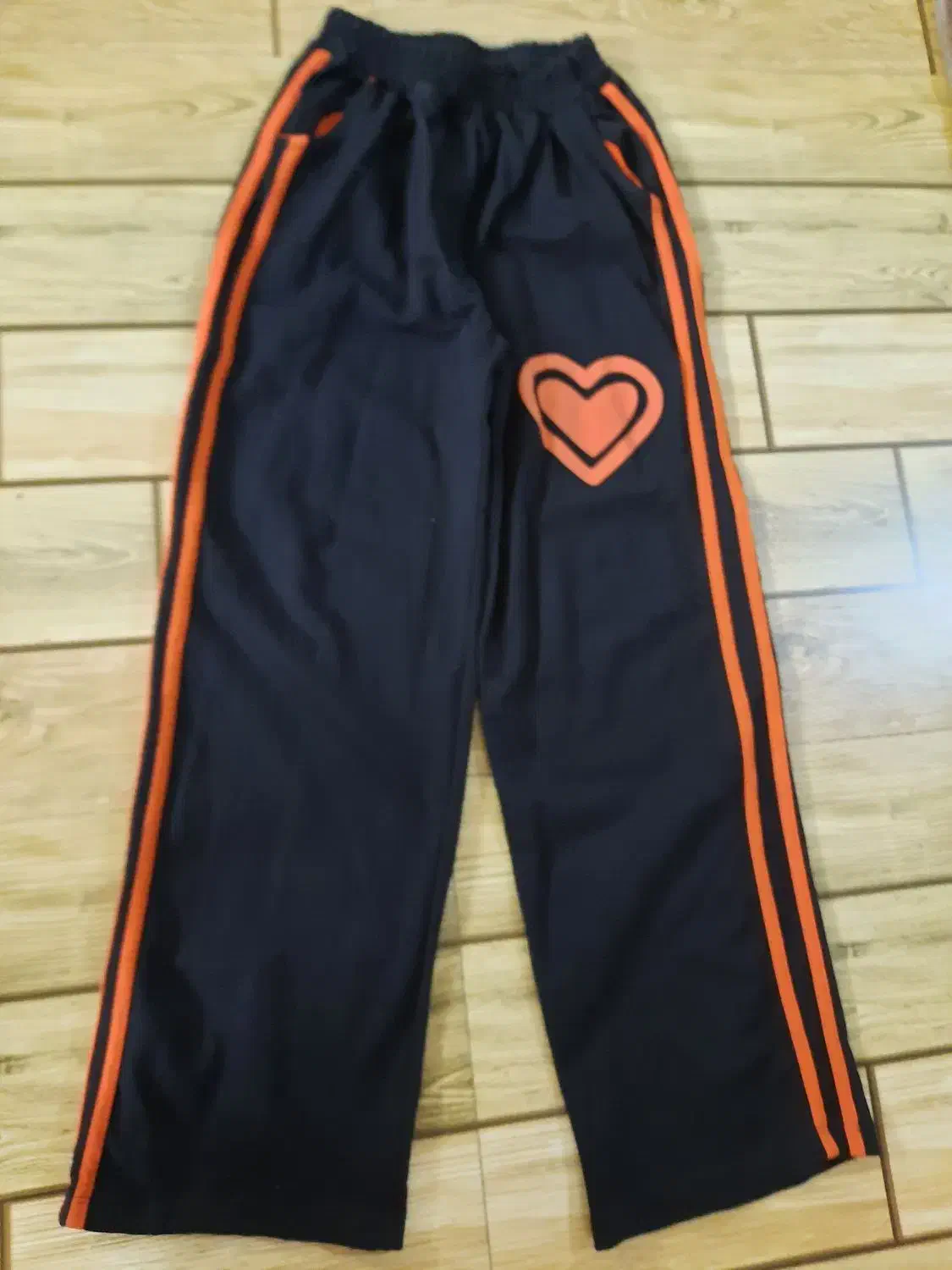 کراپ شلوار دخترانه|لباس|قم, باغ کرباسی|دیوار