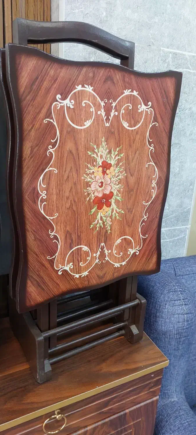 میز عسلی تاشو در طرح مختلف کار معرق براق|مبلمان خانگی و میز عسلی|لنگرود, |دیوار