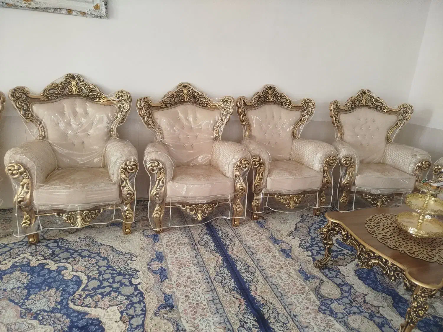 مبل سلطنتی 9نفره|مبلمان خانگی و میز عسلی|ایلام, |دیوار