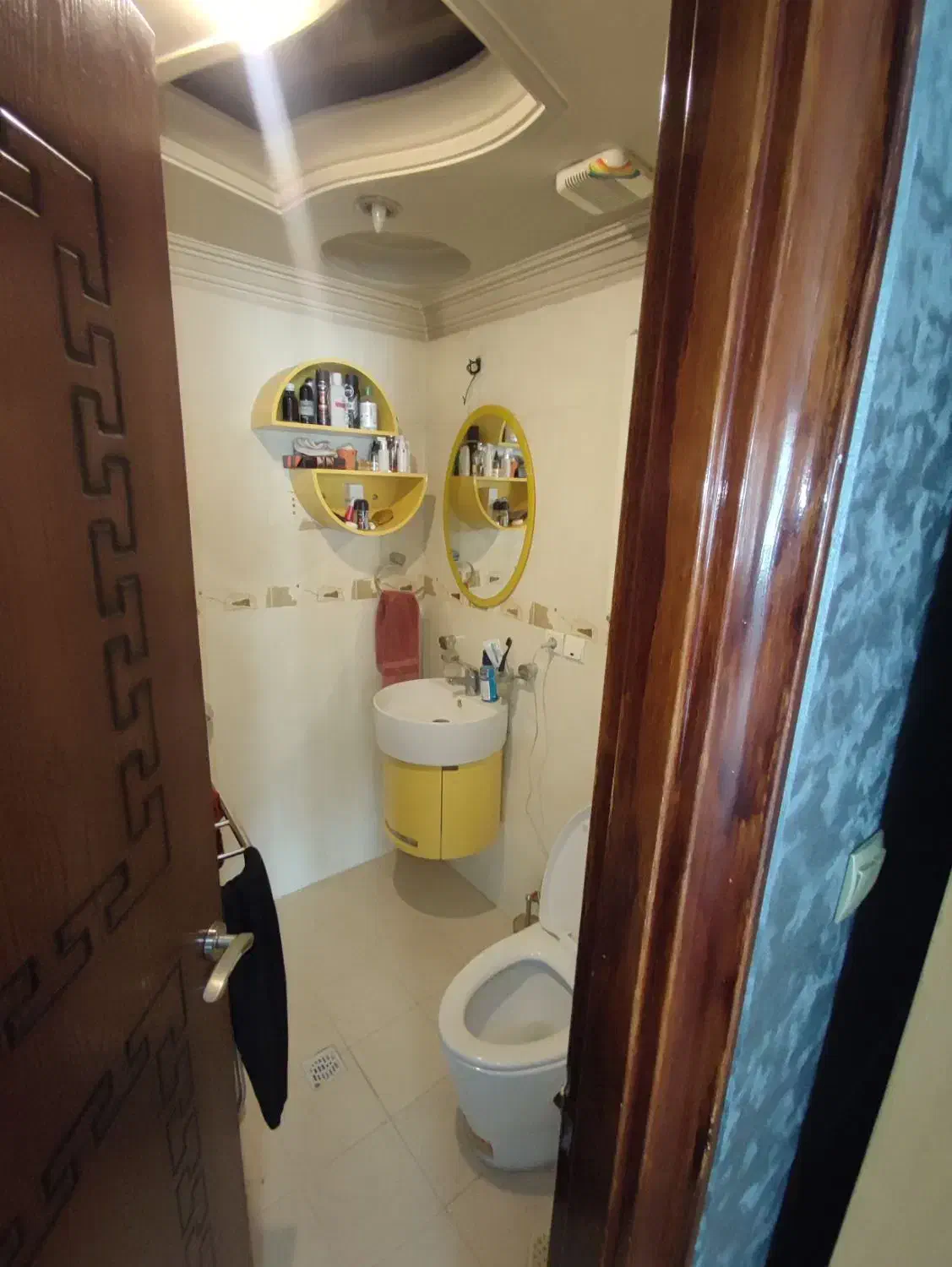 ۲۰۰ متر/جعفربای/تک واحدی/فلکه اول تهرانپارس