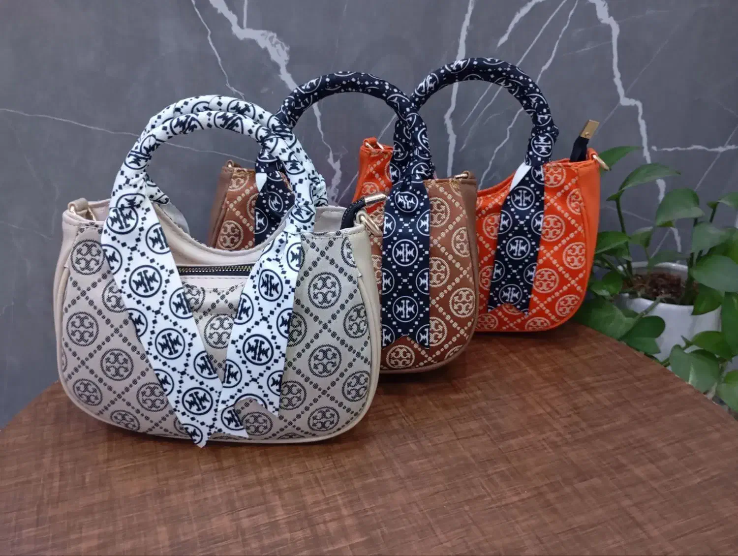 مگه از اینا خوشگلتر هم هست|کیف، کفش، کمربند|خرمآباد, |دیوار