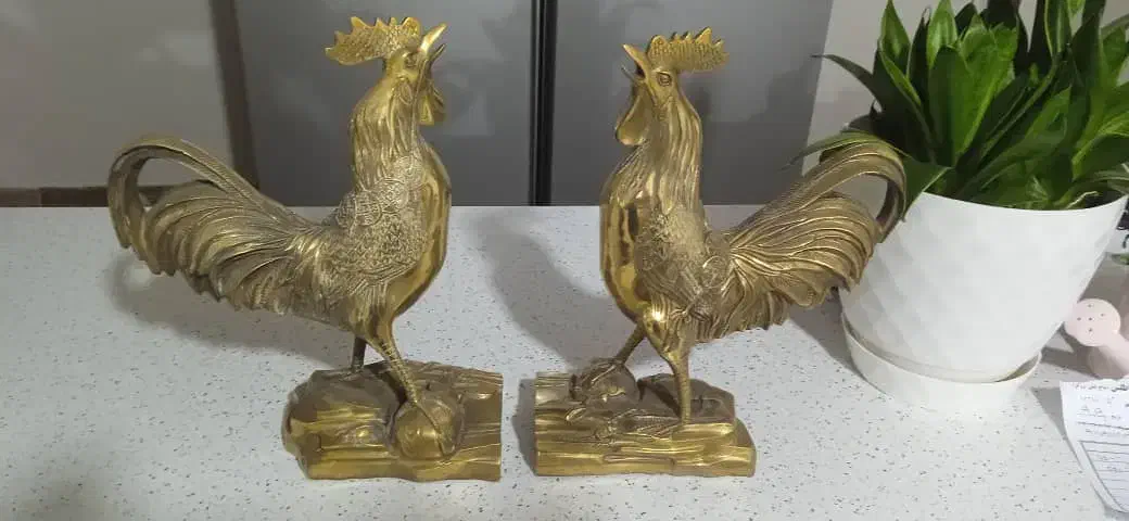 دو عدد مجسمه خروس برنزی خارجی|کلکسیون اشیاء عتیقه|تبریز, |دیوار