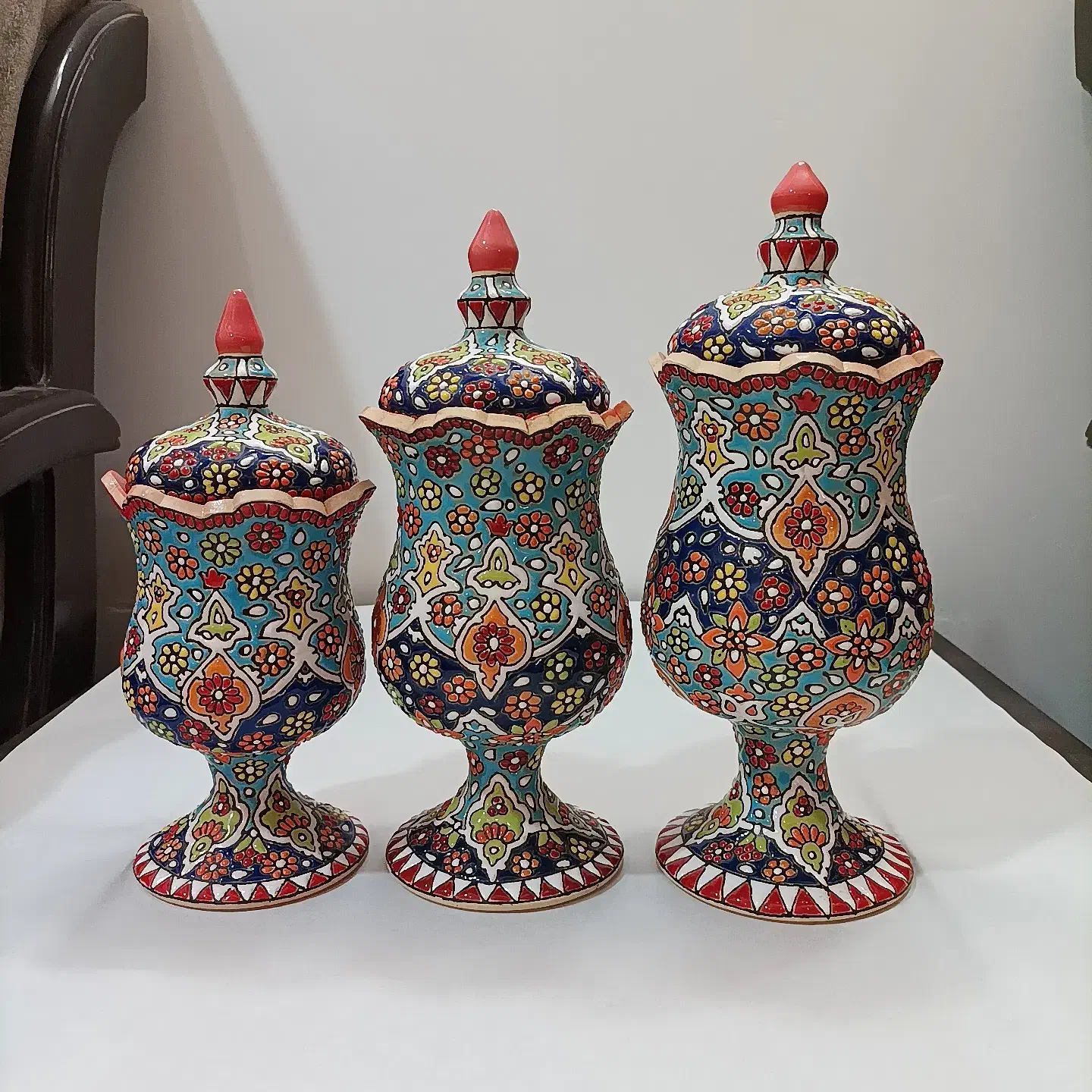 نیازمند نیروی لعابکار بر روی سفال|استخدام هنری و رسانه|همدان, |دیوار