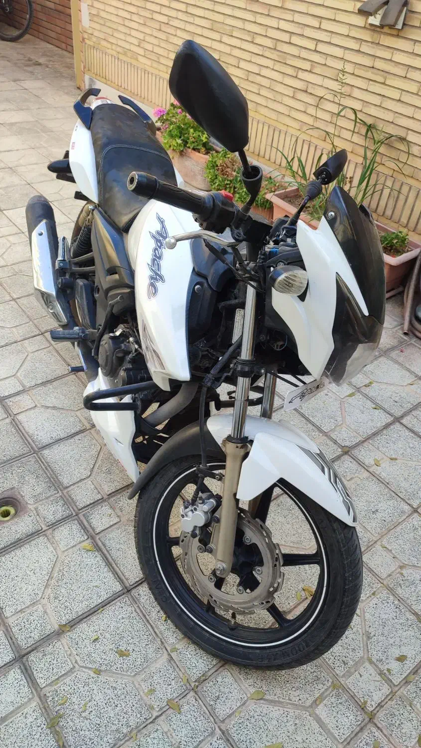 آپاچی ۱۸۰ مدل ۹۴ تمیز، خونگی و سالم|موتورسیکلت|اصفهان, جویباره|دیوار