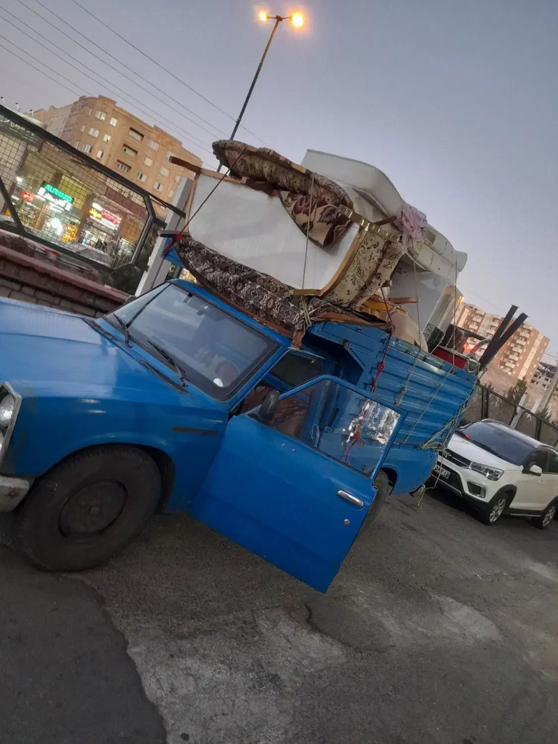 باربری وانت تلفنی و نیسان صدف و ارسال کارگر|خدمات حمل و نقل|تبریز, |دیوار