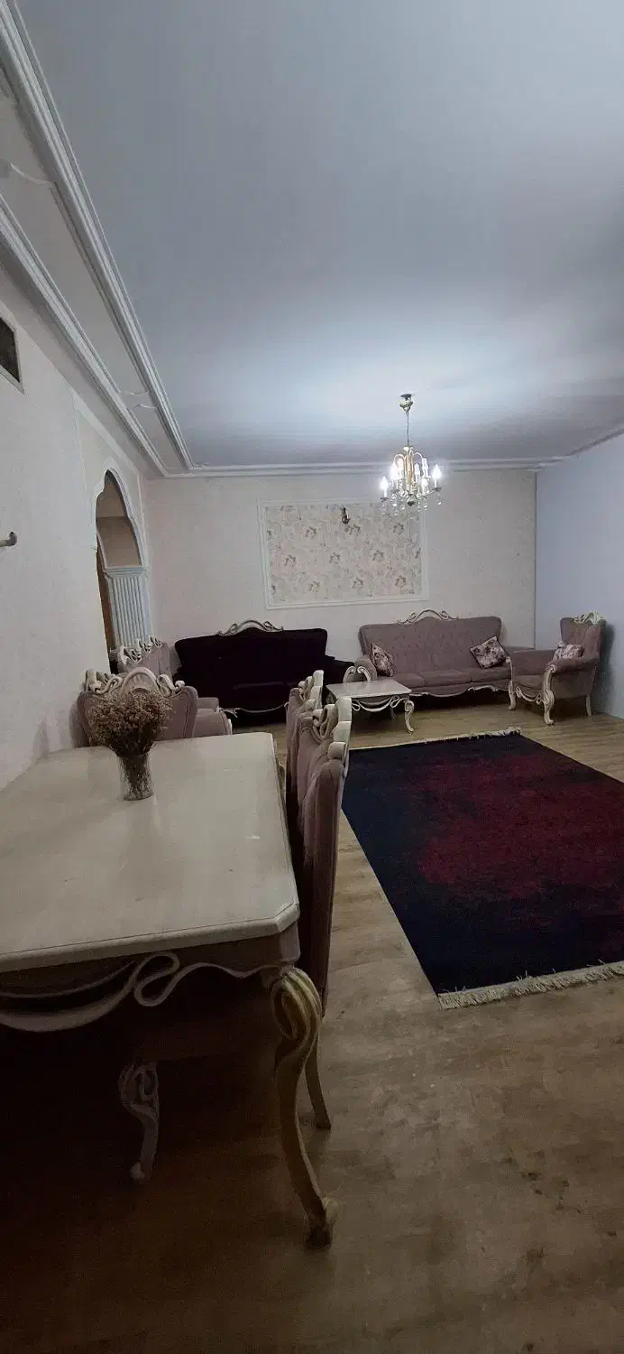 خوابگاه دخترانه|اجارهٔ کوتاهمدت آپارتمان و سوئیت|شیراز, دینکان|دیوار