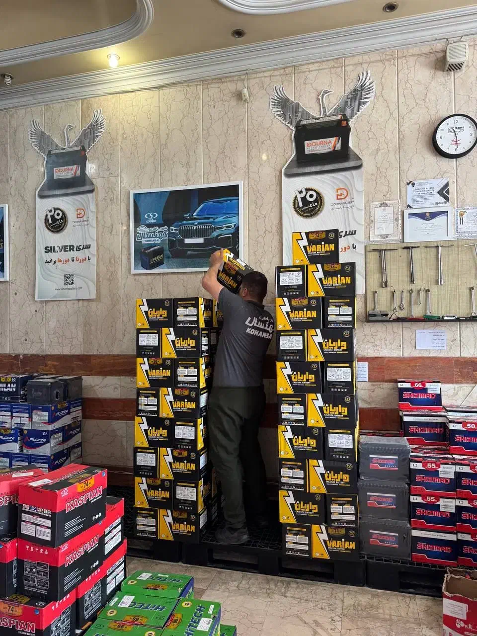 انواع  برند باطری ماشین)) باتری دولتی با گارانتی|قطعات یدکی و لوازم جانبی|نسیم‌شهر, |دیوار