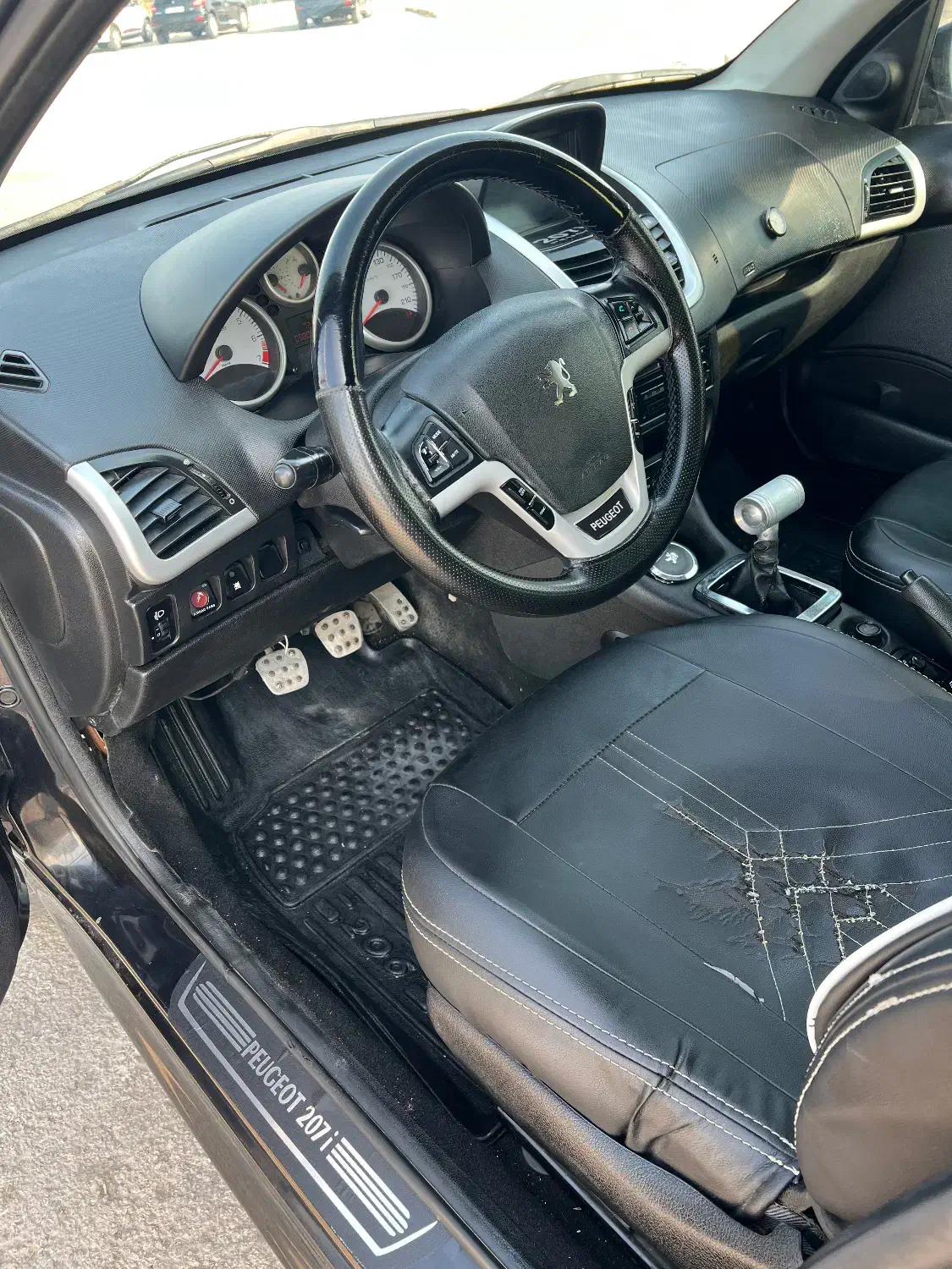 207i TU5|خودرو سواری و وانت|بوشهر, |دیوار