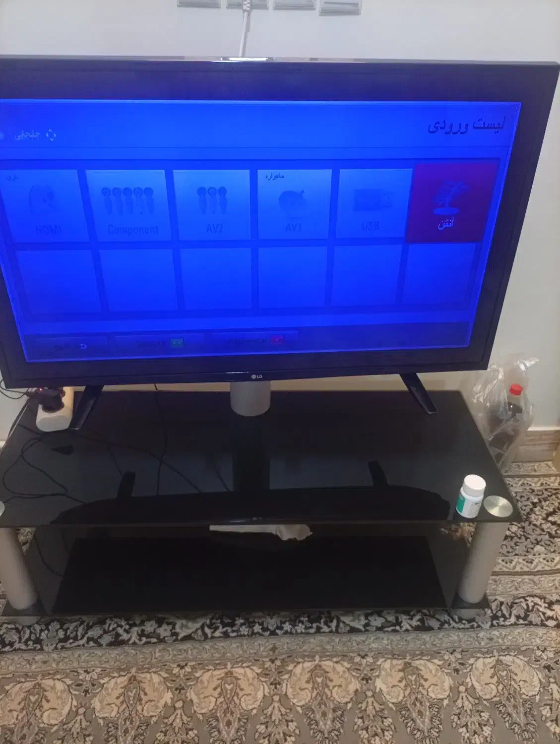 تلویزیون در حد نو|تلویزیون و پروژکتور|یزد, |دیوار