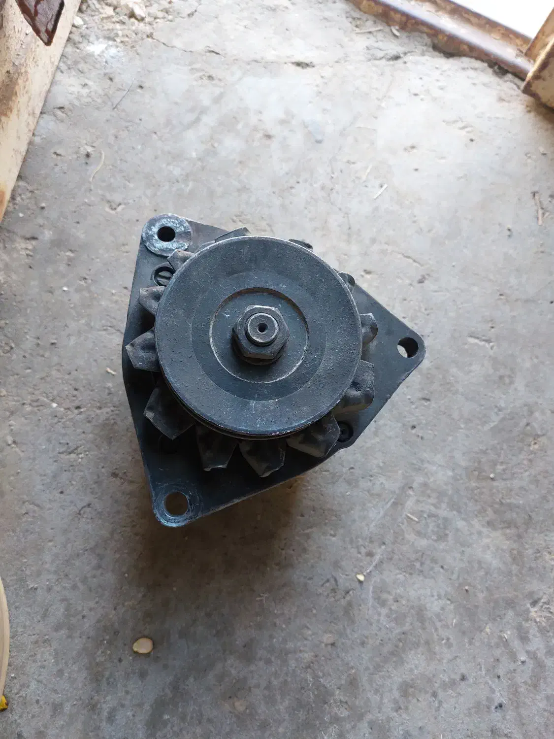 باعرض سلام یک عدد دینام|قطعات یدکی و لوازم جانبی|نوبندگان, |دیوار