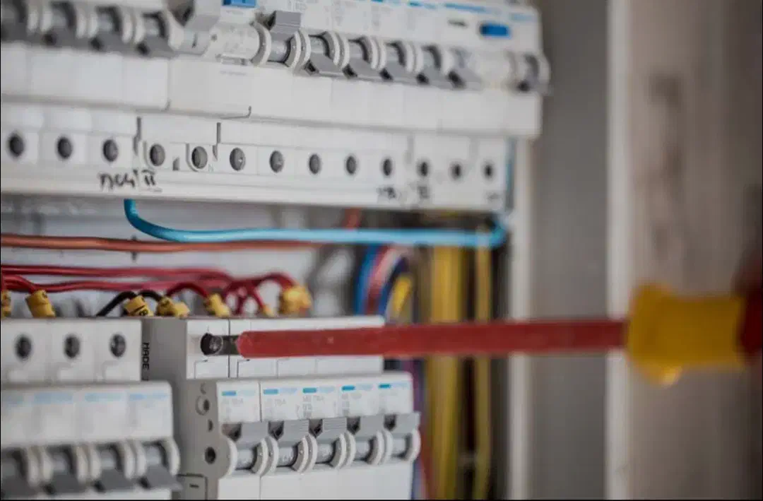 برقکاری.برادران اسدی خدمات کامل رفع اتصالی 24ساعته|خدمات پیشه و مهارت|کرج, کوی مهر|دیوار