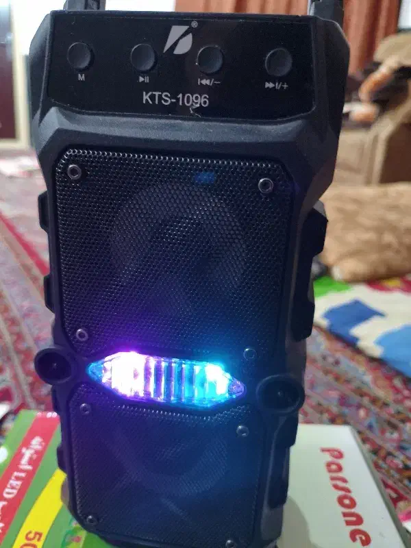 اسپیکرخانگی رو و فلش خور باصدای صاف وبسیاربلند|سیستم صوتی خانگی|گنبد کاووس, |دیوار