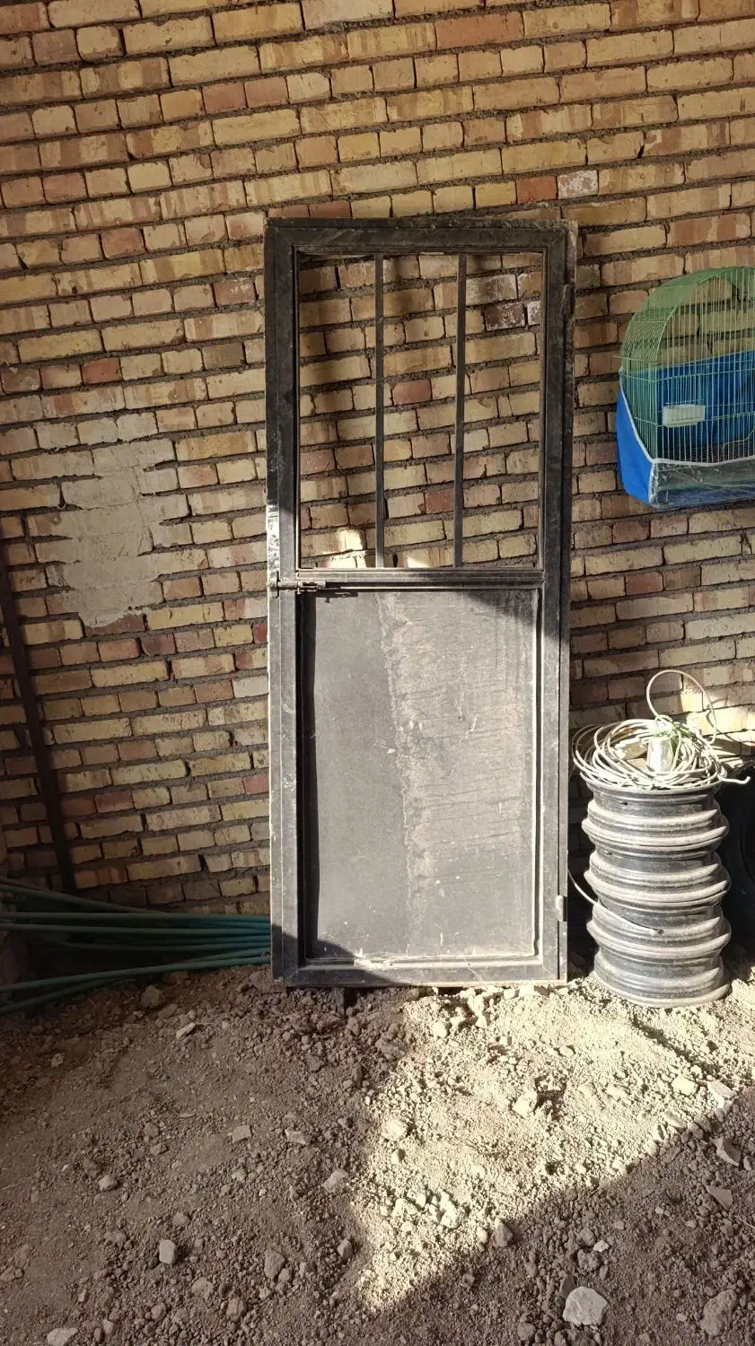 درب راه پله|مصالح و تجهیزات ساختمان|مرند, |دیوار