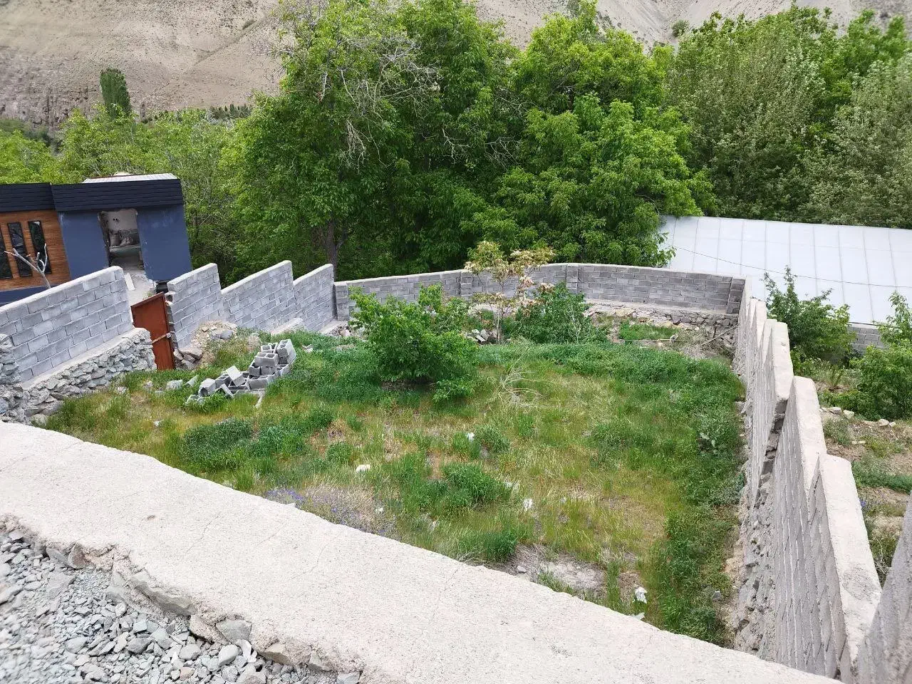 زمین داخل بافت در منطقه کردان برغان در روستای ورده|فروش زمین و ملک کلنگی|کوهسار (البرز), |دیوار
