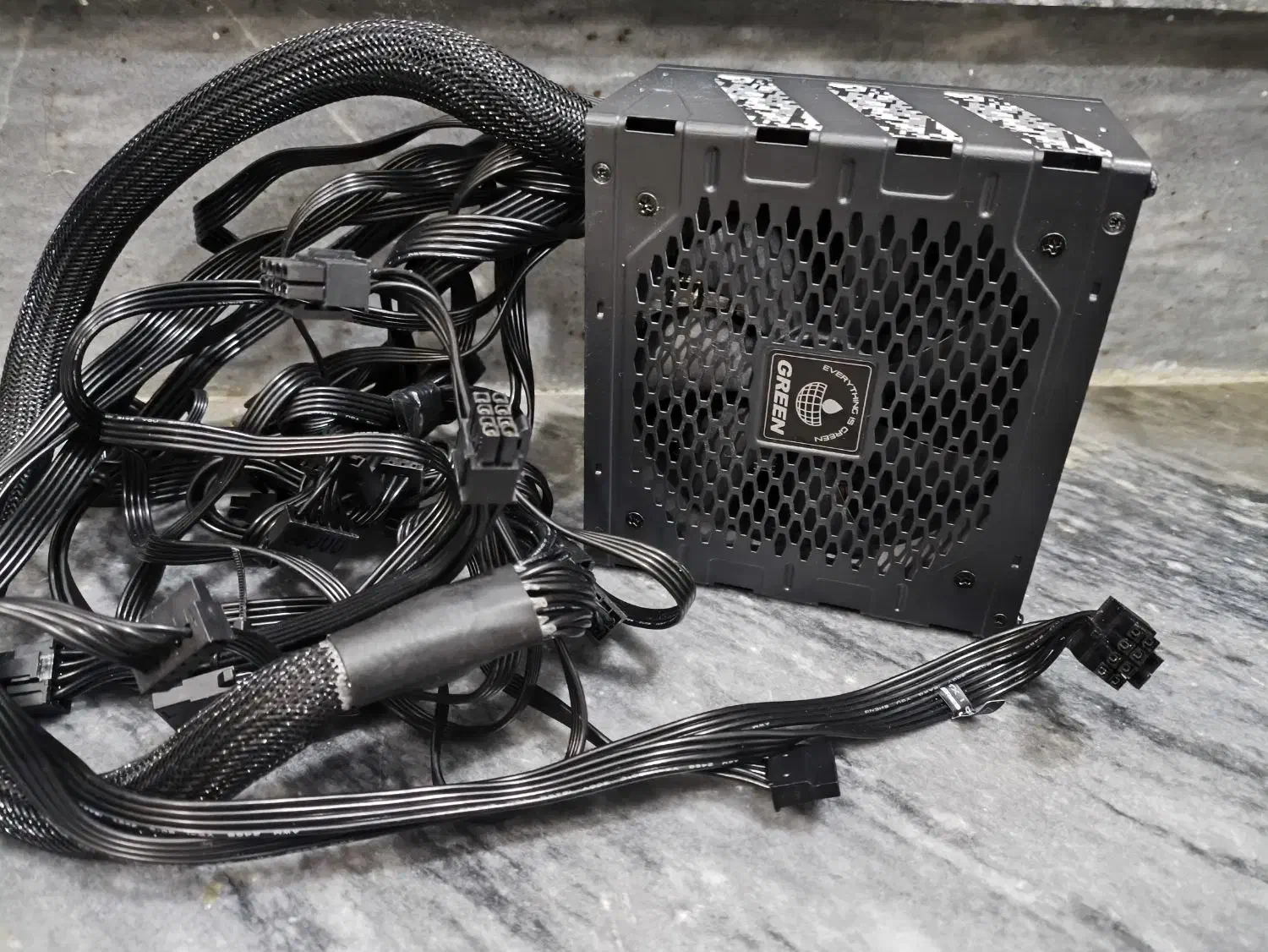 چند قطعه کامپیوتر به فروش میرسد|قطعات و لوازم جانبی رایانه|بوشهر, |دیوار