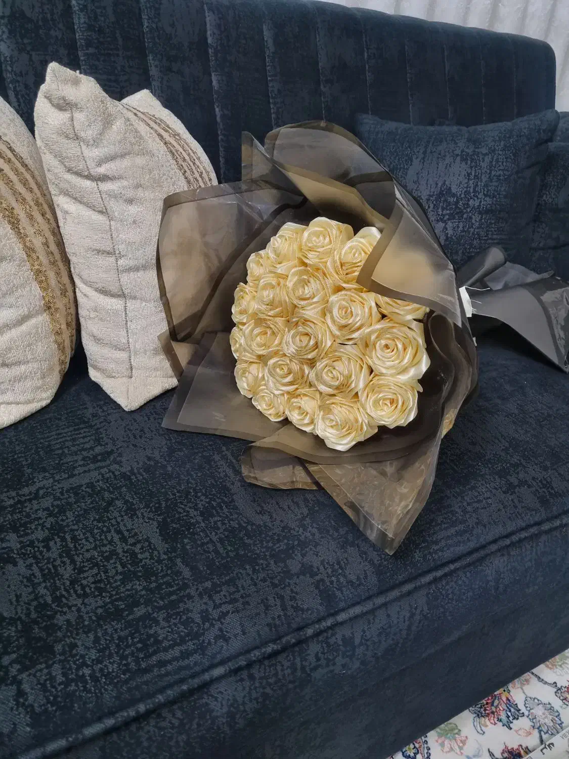 دسته گل رز ربانی رنگ کرم|گل مصنوعی|مشهد, طلاب|دیوار