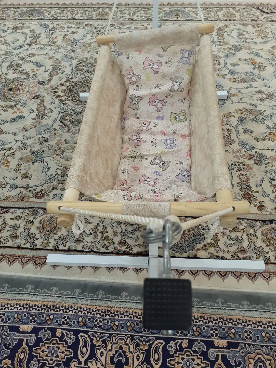 گهواره نوزاد|اسباب و اثاث بچه|اصفهان, بهارستان|دیوار