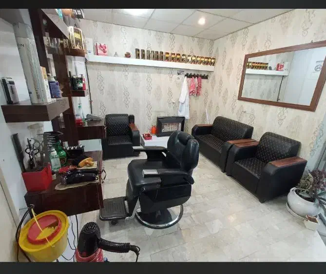 واگذاری آرایشگاه مردانه|آرایشگاه و سالن‌های زیبایی|یزد, |دیوار