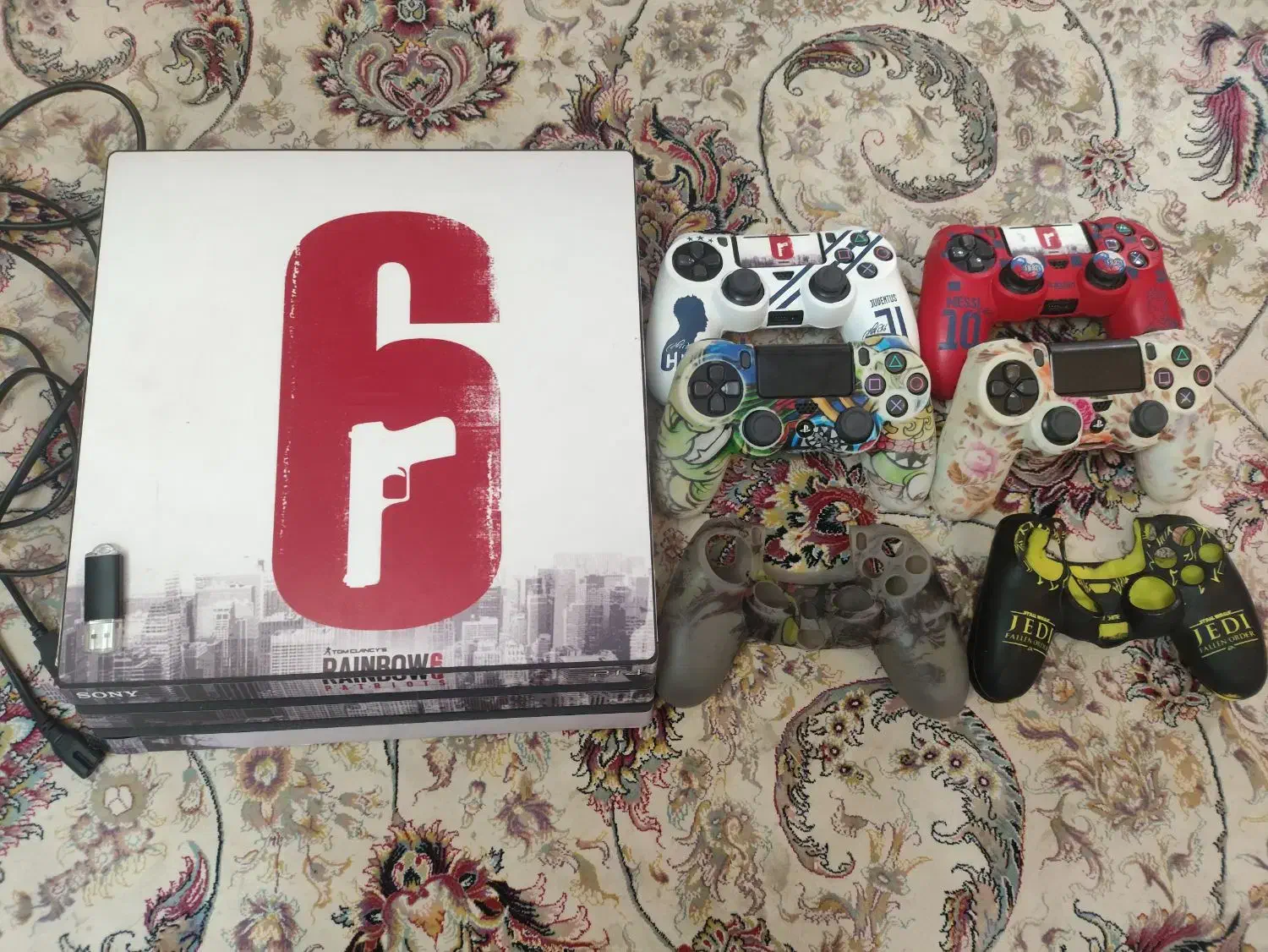 ps4 pro چهار دسته کپی خور|کنسول، بازی ویدئویی و آنلاین|مشهد, آبکوه|دیوار