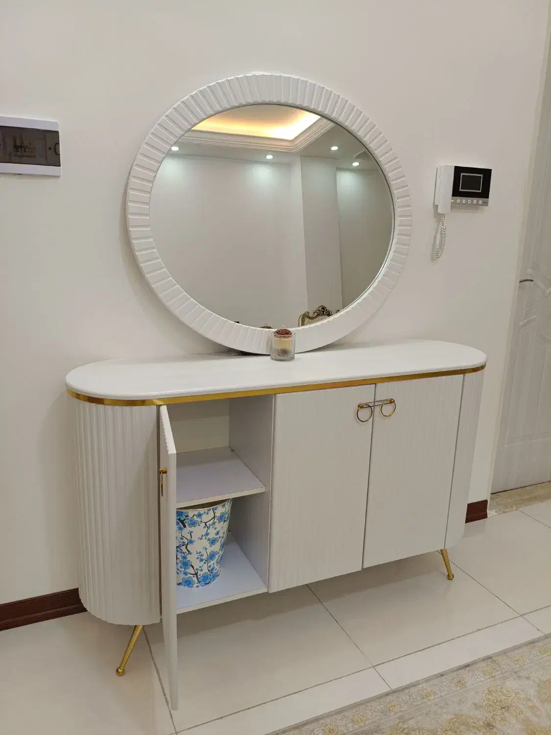 بوفه کمد کنسول میز ایینه|بوفه، ویترین، کنسول|قم, نخودی|دیوار