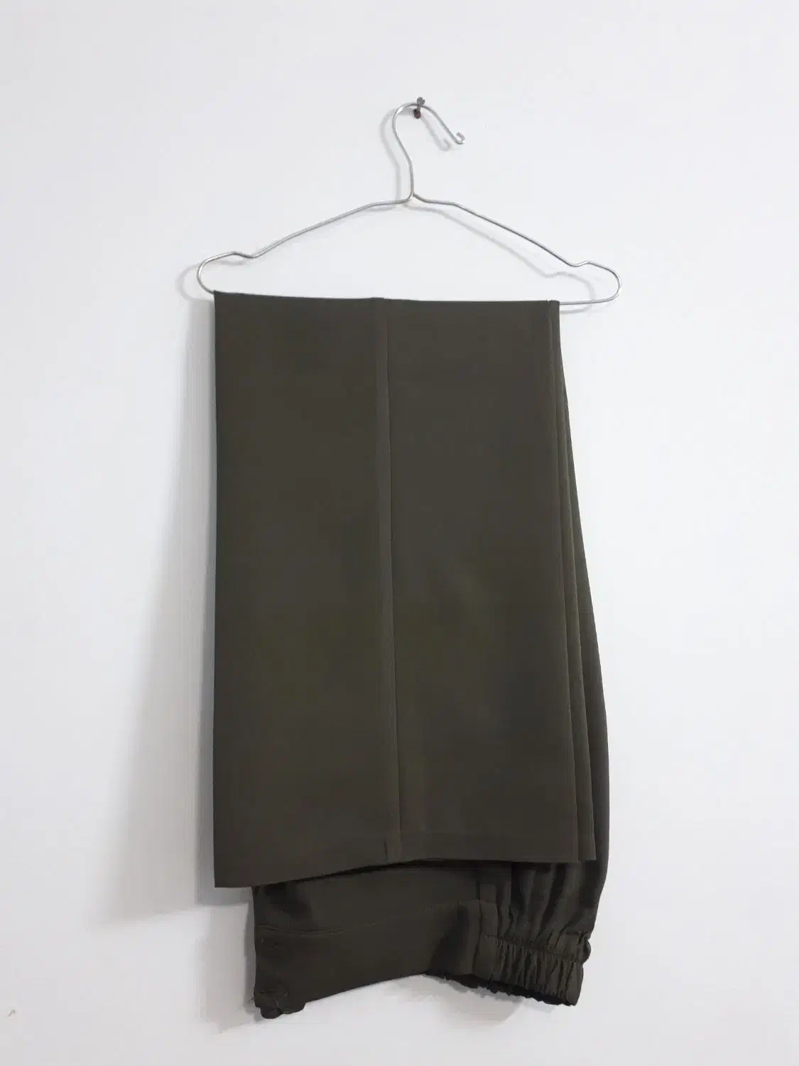 کت و شلوار نو رنگ زیتونی سایز ۴۲و۴۴|لباس|الیگودرز, |دیوار