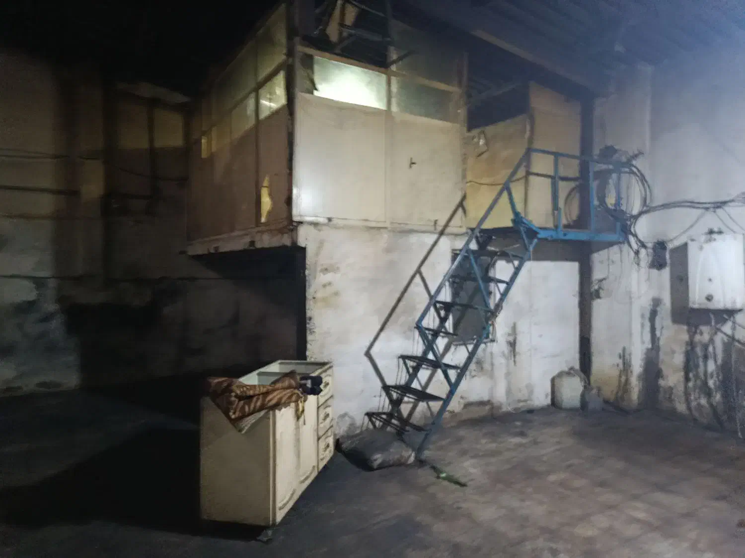 اجاره کارگاه  ۱۶۰ متر حیاط دار|اجارهٔ دفتر صنعتی، کشاورزی، تجاری|محمدشهر, شهرک چمران|دیوار