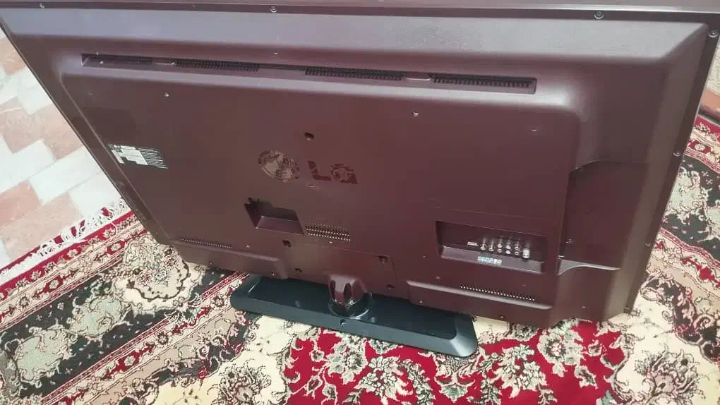 تلویزیون LG|تلویزیون و پروژکتور|اسکو, |دیوار