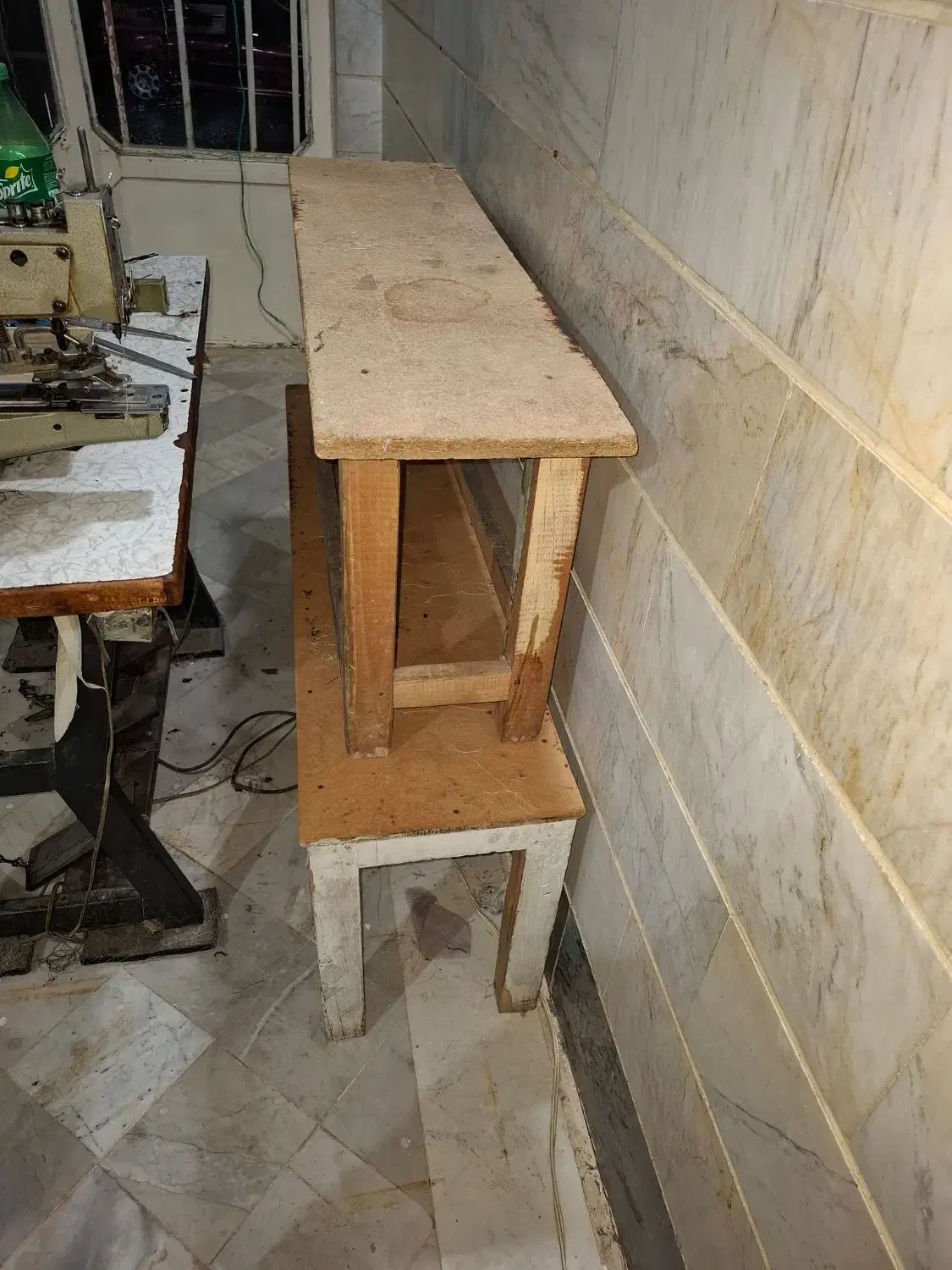 چرخ دکمه و ۲عدد میز اتو و ۲عدد نیمکت|چرخ خیاطی و ریسندگی|قرچک, باقرآباد|دیوار