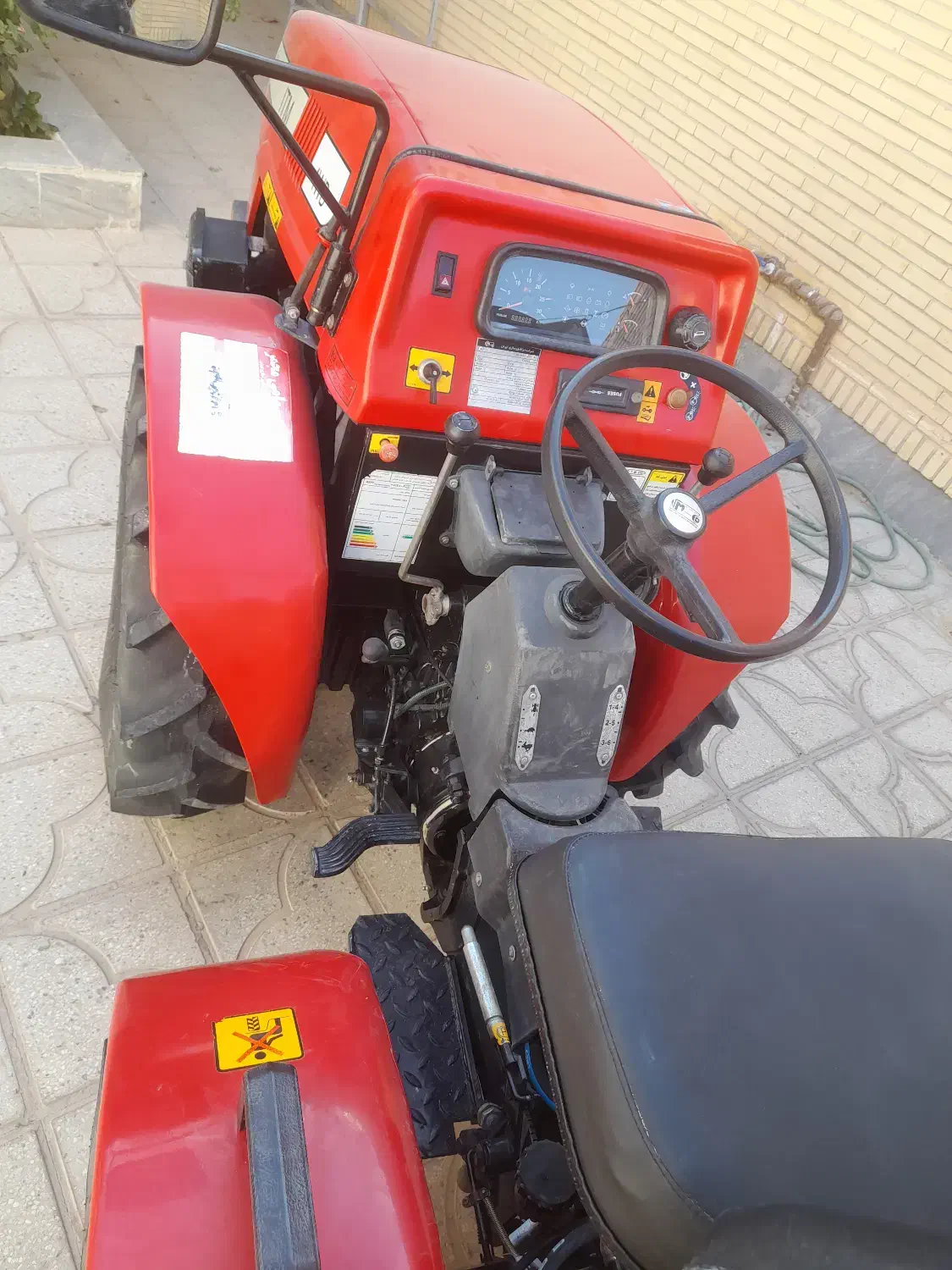 تراکتور ۹۵۰ مدل ۹۹|خودرو سنگین|ابرکوه, |دیوار