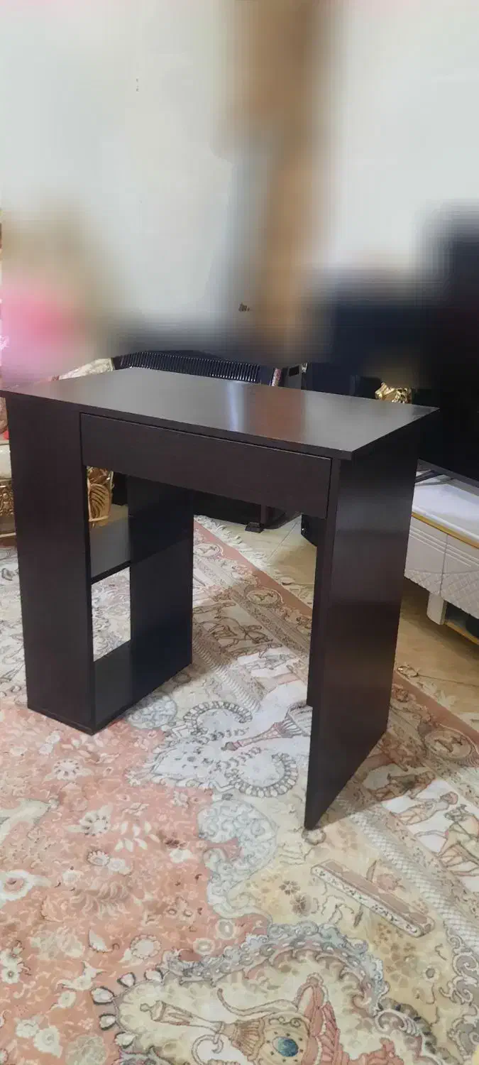 میز وصندلی|میز تحریر و کامپیوتر|تهران, والفجر (افسریه)|دیوار